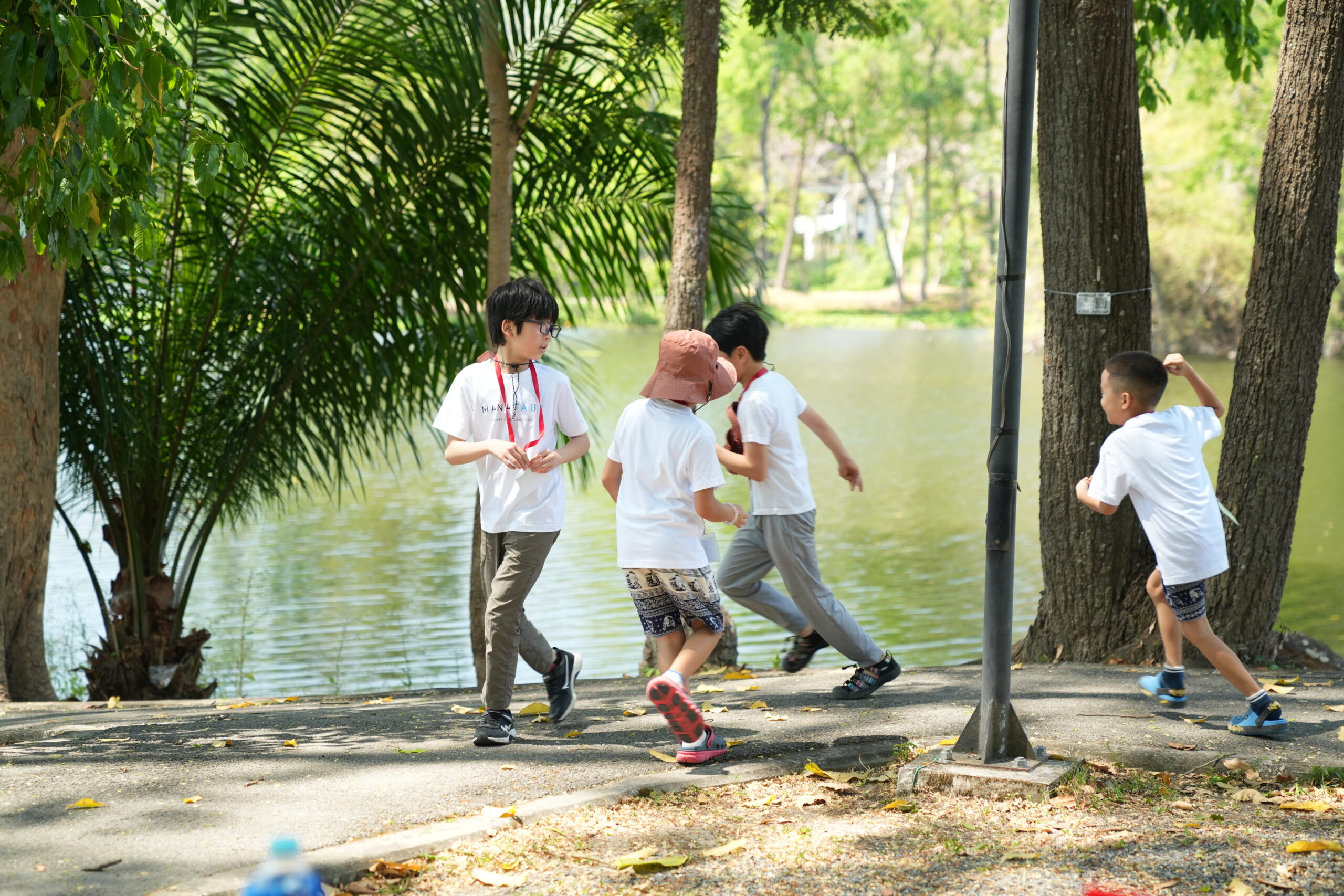 チェンマイの大自然の中を散策して、ネイチャーハント・クラフト